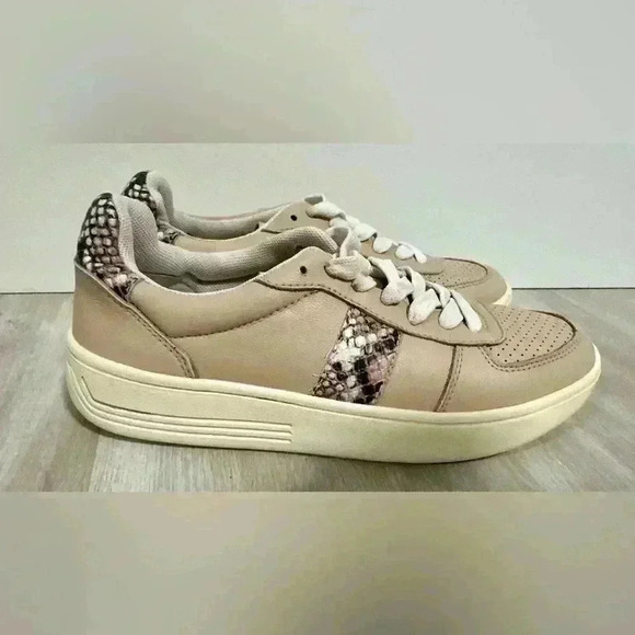 5. Chelsea & Violet Diana Low Top Snake Print Lace Up Sneakers Size 8 - Picture 9 of 12